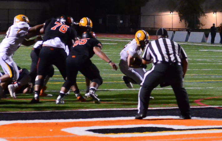 Menlo Varsity Football claims co-league champions