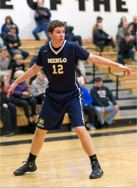 Menlo dominates defensively in critical league win over Kings Academy