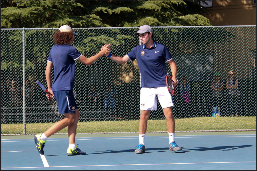 Boys tennis beats Menlo-Atherton in first round of CCS playoffs