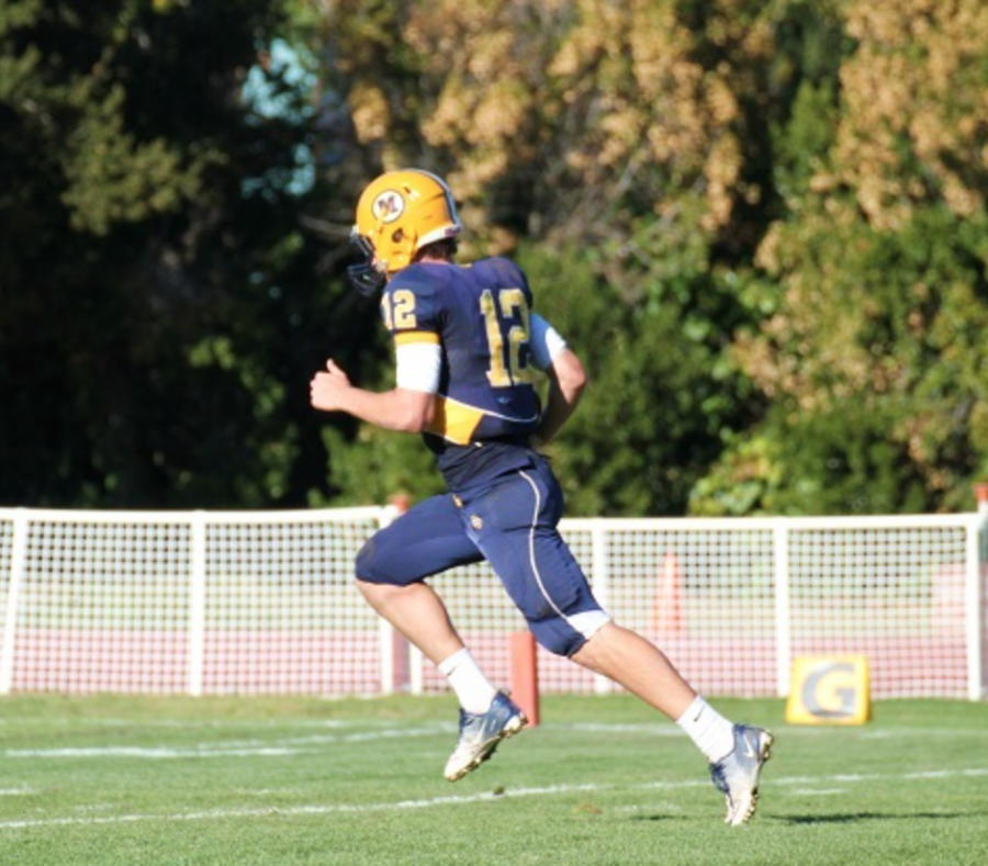 Former+Menlo+QB+Heneghan+shines+on+football+field%2C+in+classroom+at+Dartmouth