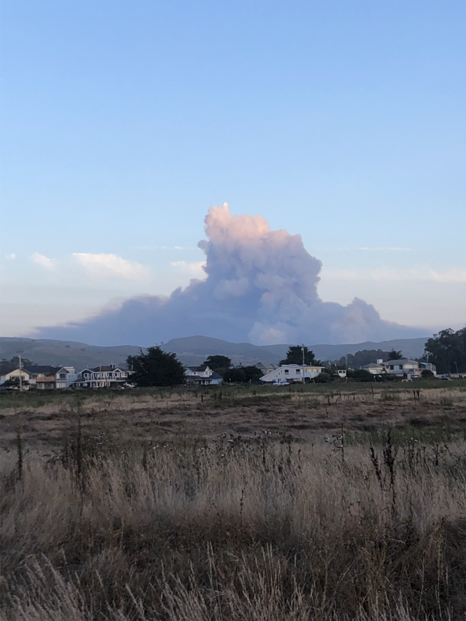 Wildfires in California have emerged from a series of lightning strikes, resulting in deteriorating air quality and the evacuations of some Menlo community members. Photo courtesy of Tripp Robbins.