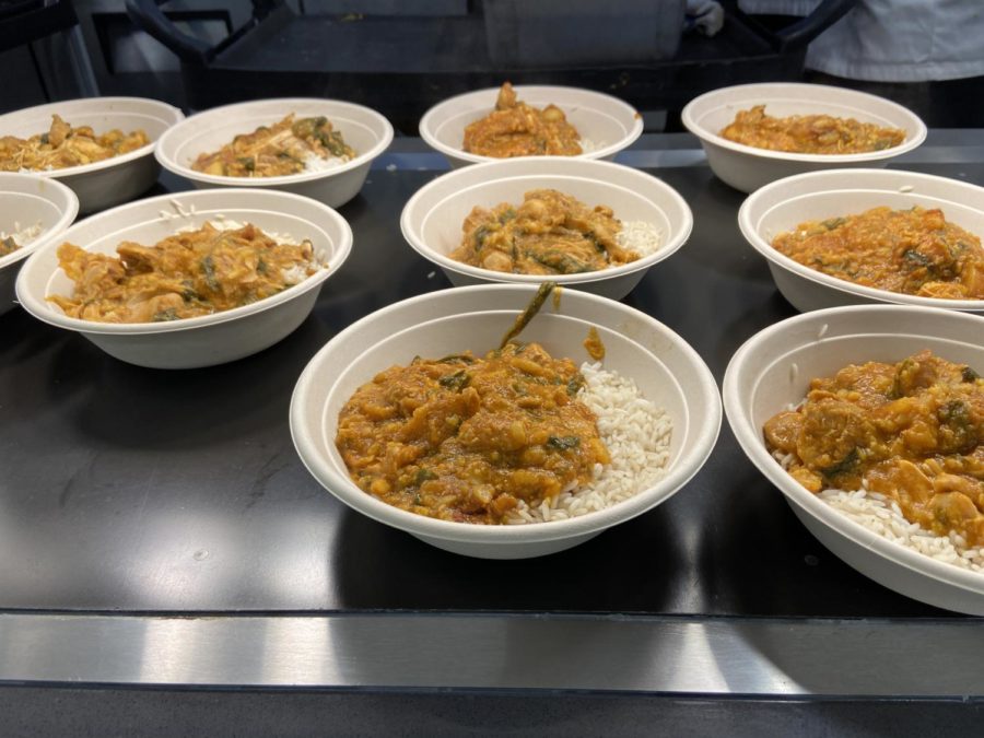 Flik+served+chicken+tikka+masala+on+Thursday%2C+Jan.+13+using+ingredients+from+last+weeks+deliveries.+This+week%2C+Flik+used+a+similar+menu+to+the+week+of+Jan.+2+in+an+attempt+to+incorporate+leftover+ingredients+due+to+online+learning.+Staff+Photo%3A+Alex+Levitt.