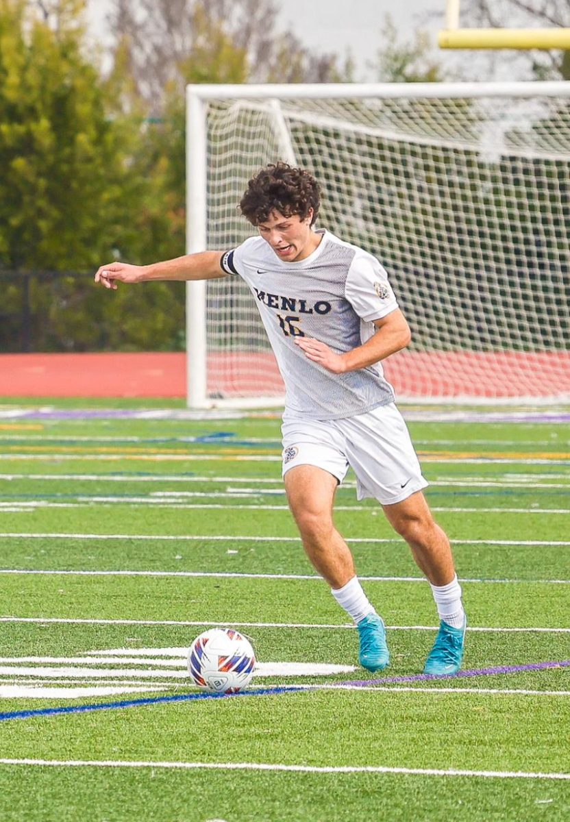Senior Cameron Rafati lines up a deep pass to to his teammate during the 2025 CCS Division II final.